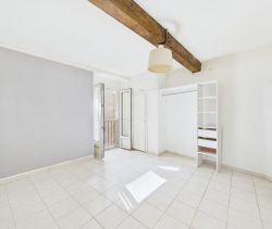 A louer APPARTEMENT T3 49 M2 BORD DE MER AJACCIO