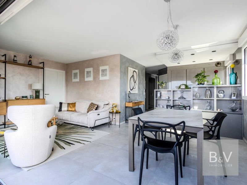 A vendre APPARTEMENT DE PRESTIGE T4 80 M2 TERRASSE VUE MER SAINT LAURENT DU VAR