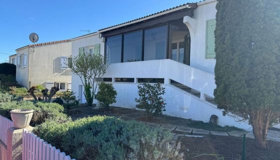 A vendre Maison d'habitation de 150 m2 environ avec sous-sol total 85460 L Aiguillon La Presqu Ile