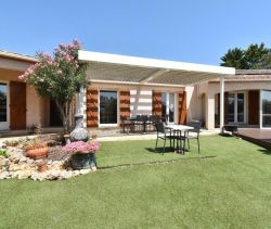 A louer MAISON  6 PIECES 183 M2 BORD DE MER MEZE