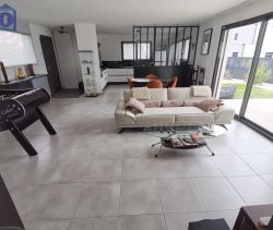 A louer MAISON  CONTEMPORAINE BORD DE MER SERIGNAN