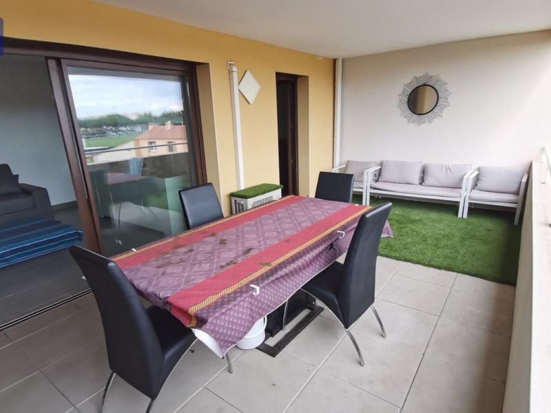 A louer APPARTEMENT DE PRESTIGE NEUF T3 59 M2 TERRASSE BORD DE MER VALRAS PLAGE