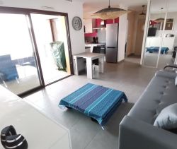 A louer APPARTEMENT DE PRESTIGE NEUF T3 59 M2 TERRASSE BORD DE MER VALRAS PLAGE