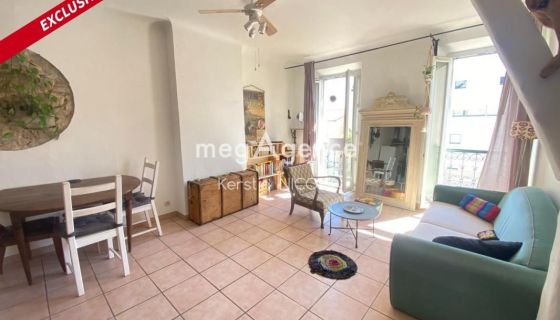 A louer APPARTEMENT T3 51 M2 BORD DE MER HYERES