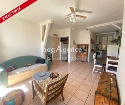 A louer APPARTEMENT T3 51 M2 BORD DE MER HYERES