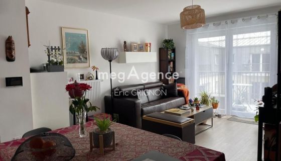 A vendre APPARTEMENT T2 44 M2 TERRASSE BORD DE MER LES SABLES D OLONNE