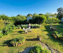 A vendre A proximitÃ© des plages entre Saint Sauveur et les sapins 85350 L Ile D Yeu