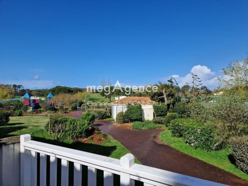 A louer APPARTEMENT T2 27 M2 TERRASSE BORD DE MER TALMONT SAINT HILAIRE