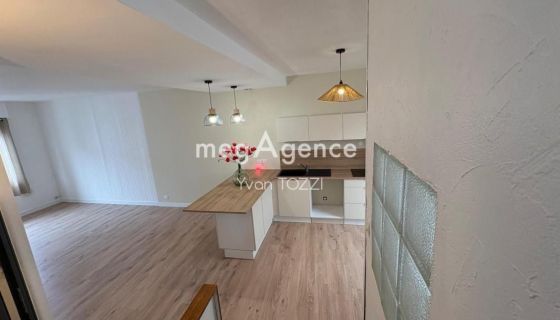 A louer APPARTEMENT NEUF T5 91 M2 TERRASSE BORD DE MER LES SABLES D OLONNE