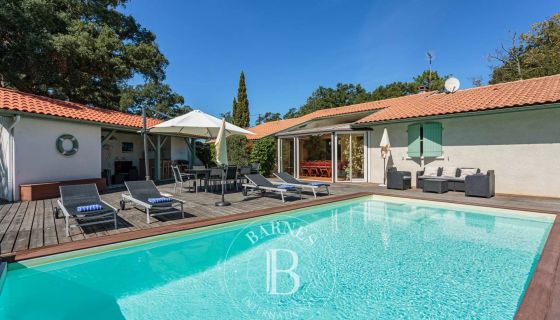 A vendre charmante maison 7 pieces 240 m² TARNOS PLAGE
