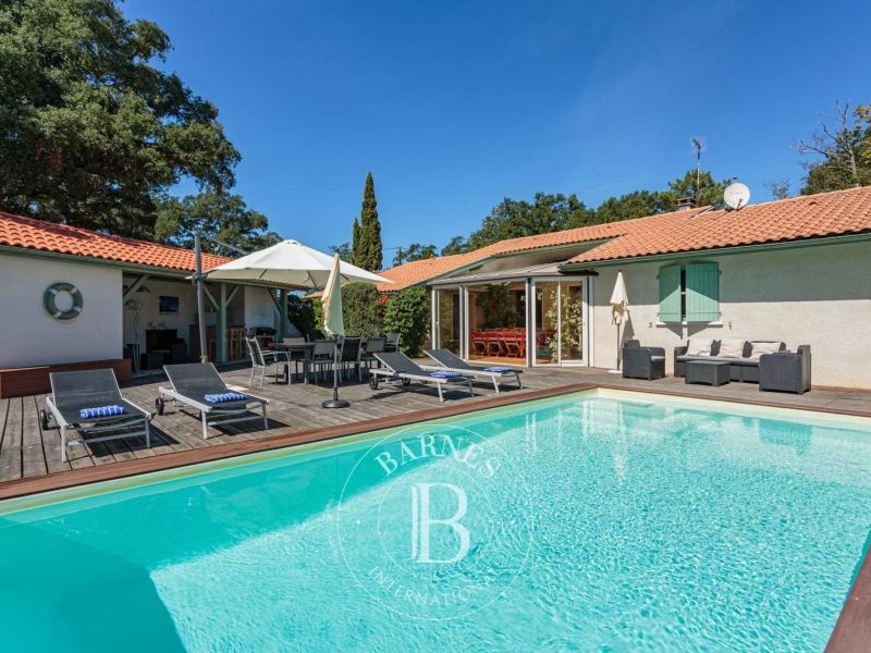 A vendre charmante maison 7 pieces 240 m² TARNOS PLAGE