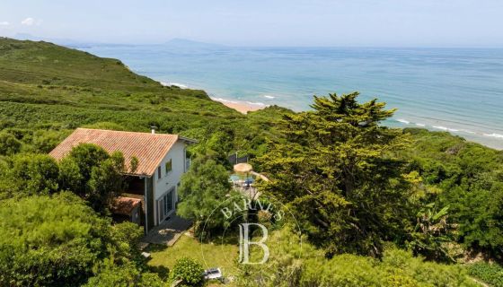 A vendre MAGNIFIQUE CADRE MAISON 5 PIECES 127 M² VUE MER BIDART