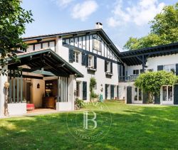 A vendre PROPRIéTé  BAYONNE