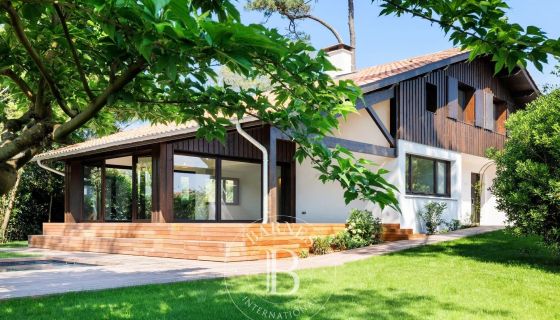 A vendre MAGNIFIQUE MAISON CONTEMPORAINE 310 M² ANGLET CHIBERTA