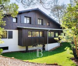 A vendre MAGNIFIQUE MAISON CONTEMPORAINE 310 M² ANGLET CHIBERTA