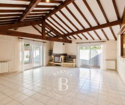 A vendre CHARMANTE MAISON 5 PIECES 161 M² SECTEUR LES ARENES BAYONNE