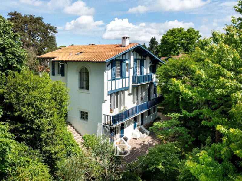 A louer MAISON  DE MAîTRE  BAYONNE