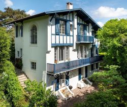 A louer MAISON  DE MAîTRE  BAYONNE