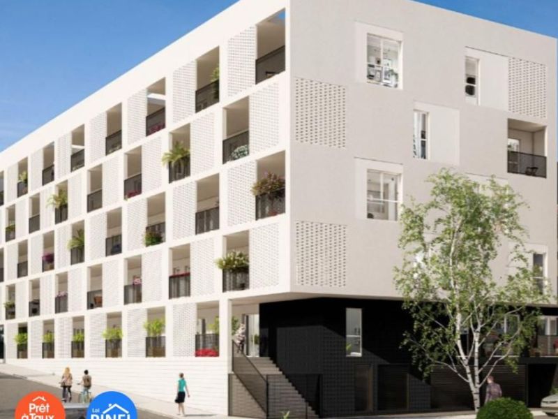 A vendre STUDIO  28 M2 BORD DE MER MARSEILLE 14EME