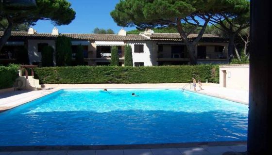 A louer APPARTEMENT T2 42 M2 TERRASSE BORD DE MER LES ISSAMBRES