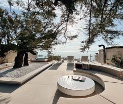 A louer MAISON  CONTEMPORAINE PIEDS DANS L'EAU LES ISSAMBRES