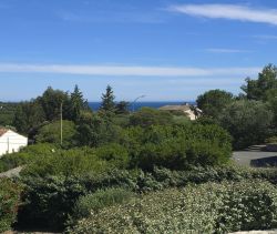 A louer MAISON  DE MAîTRE BORD DE MER LES ISSAMBRES