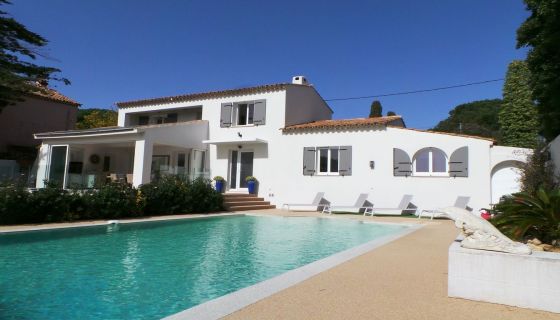 A louer MAISON  7 PIECES 185 M2 VUE MER SAINTE MAXIME