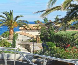 A louer MAISON  6 PIECES 140 M2 VUE MER LES ISSAMBRES