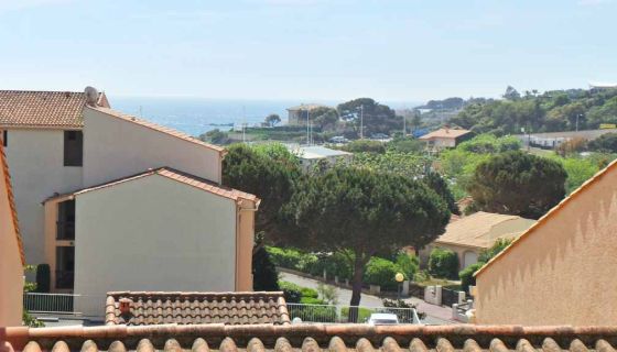 A louer APPARTEMENT T3 30 M2 BORD DE MER LES ISSAMBRES