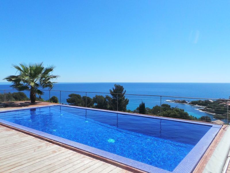 A louer MAISON  5 PIECES 140 M2 BORD DE MER LES ISSAMBRES