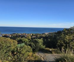 A vendre bien unique est proposee  divise en deux parcelles, permettant une grande flexibilite de projet Les Issambres