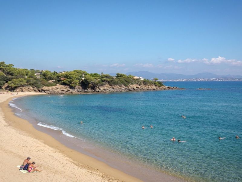 A louer APPARTEMENT NEUF T3 28 M2 TERRASSE PLAGE à PIED LES ISSAMBRES