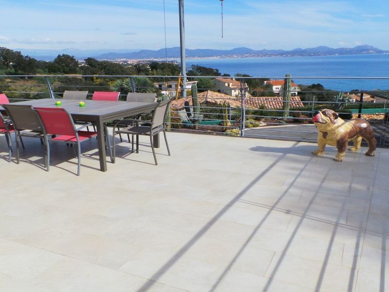 A vendre MAISON  8 PIECES 250 M2 VUE MER LES ISSAMBRES