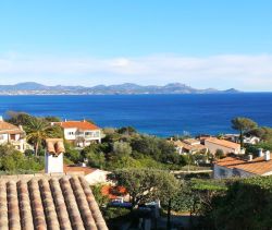 A vendre MAISON  8 PIECES 250 M2 VUE MER LES ISSAMBRES