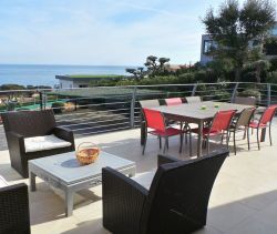 A vendre MAISON  8 PIECES 250 M2 VUE MER LES ISSAMBRES