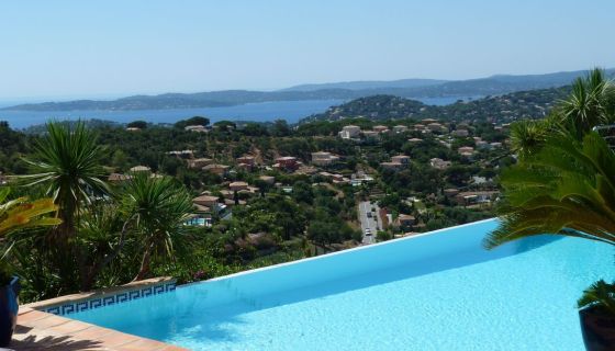 A vendre MAISON  6 PIECES 270 M2 VUE MER SAINTE MAXIME