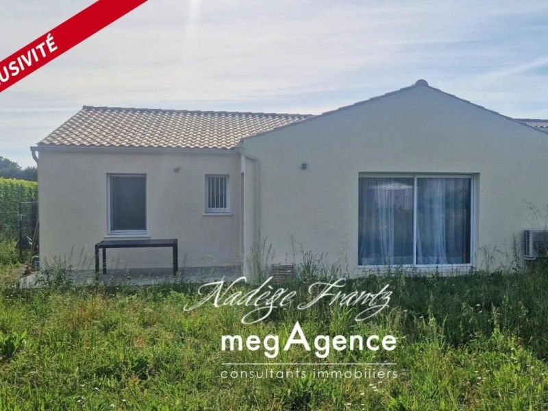 A vendre MAISON  4 PIECES 91 M2  SAINT HILAIRE DE VILLEFRANCH