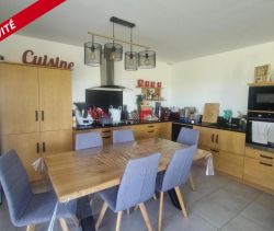 A vendre MAISON  4 PIECES 91 M2  SAINT HILAIRE DE VILLEFRANCH