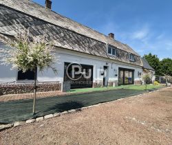 A louer LONGèRE  5 PIECES 164 M2  BEAUMETZ LES LOGES