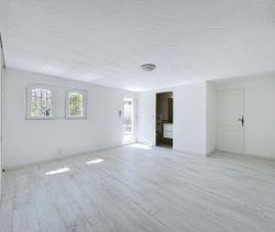 A louer MAISON  6 PIECES 197 M2 BORD DE MER VENCE