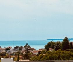 A louer APPARTEMENT DE PRESTIGE T2 56 M2 TERRASSE VUE MER CAGNES SUR MER