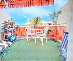 A louer APPARTEMENT DE PRESTIGE T3 80 M2 TERRASSE BORD DE MER CAGNES SUR MER