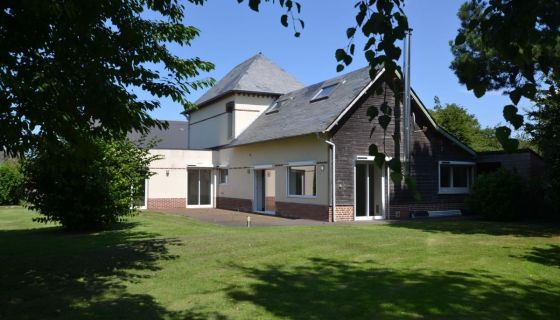 A vendre LONGèRE  8 PIECES 147 M2 BORD DE MER QUIBERVILLE
