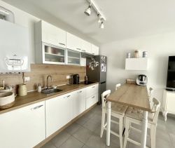 A louer APPARTEMENT T3 58 M2 TERRASSE BORD DE MER CHATEAUNEUF LES MARTIGUES