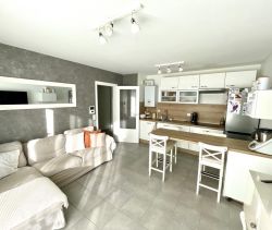 A louer APPARTEMENT T3 58 M2 TERRASSE BORD DE MER CHATEAUNEUF LES MARTIGUES