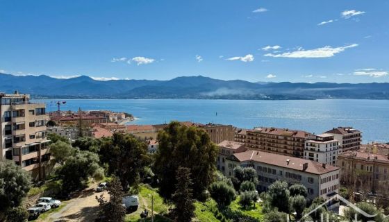 A louer APPARTEMENT T3 79 M2 VUE MER AJACCIO