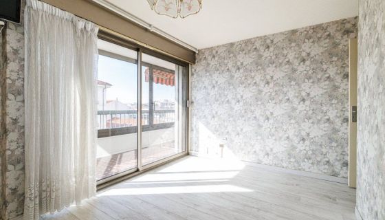 A louer APPARTEMENT T4 98 M2 BORD DE MER NICE