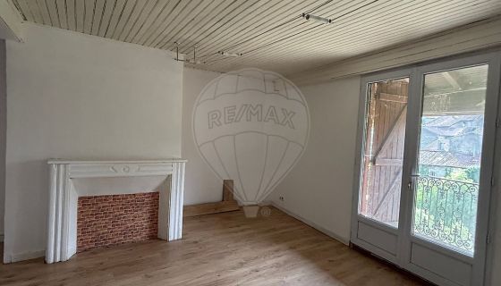 A louer APPARTEMENT T3 70 M2  TARTAS