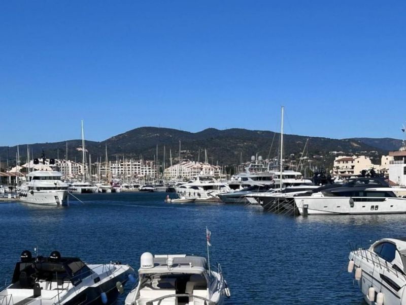 A louer APPARTEMENT T2 48 M2 TERRASSE BORD DE MER COGOLIN