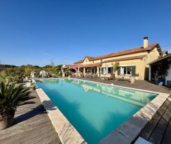 A vendre GîTE BORD DE MER AIGUES MORTES